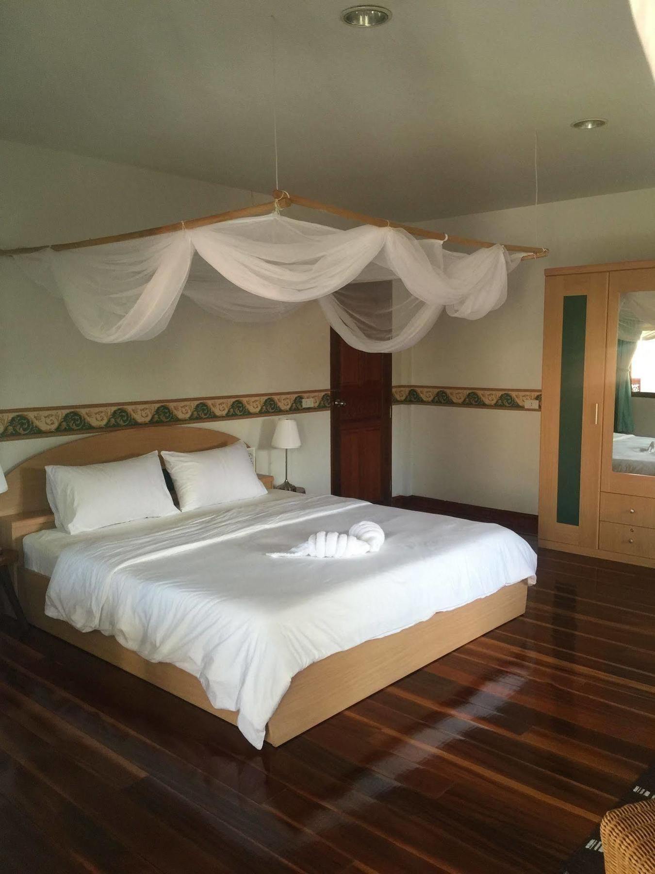 Lyndale Lodge Сам-Рой-Йот Экстерьер фото